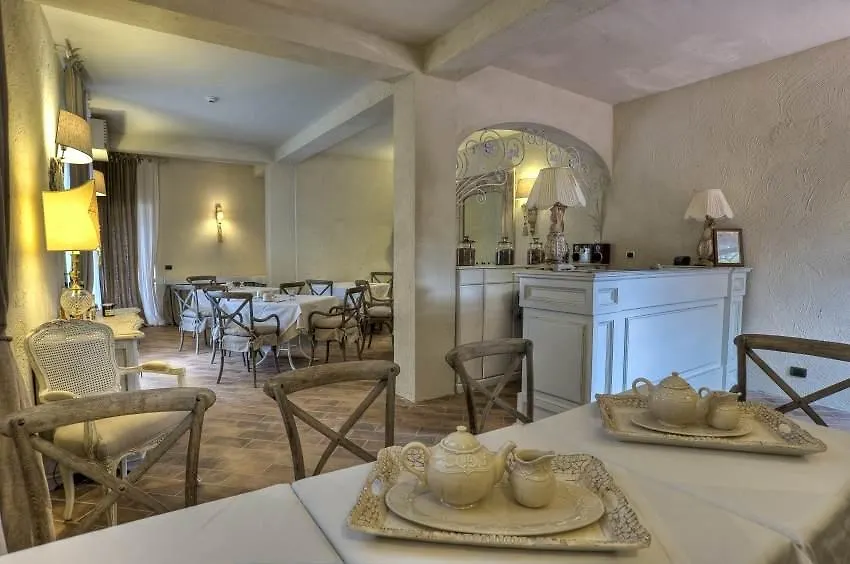 Il Poggio Luxury Country Resort Gaggi 2*, Graniti