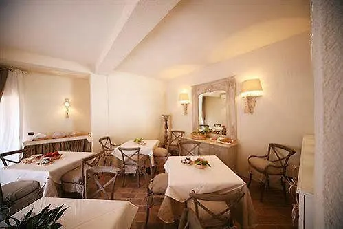 Il Poggio Luxury Country Resort Gaggi 2*, Graniti
